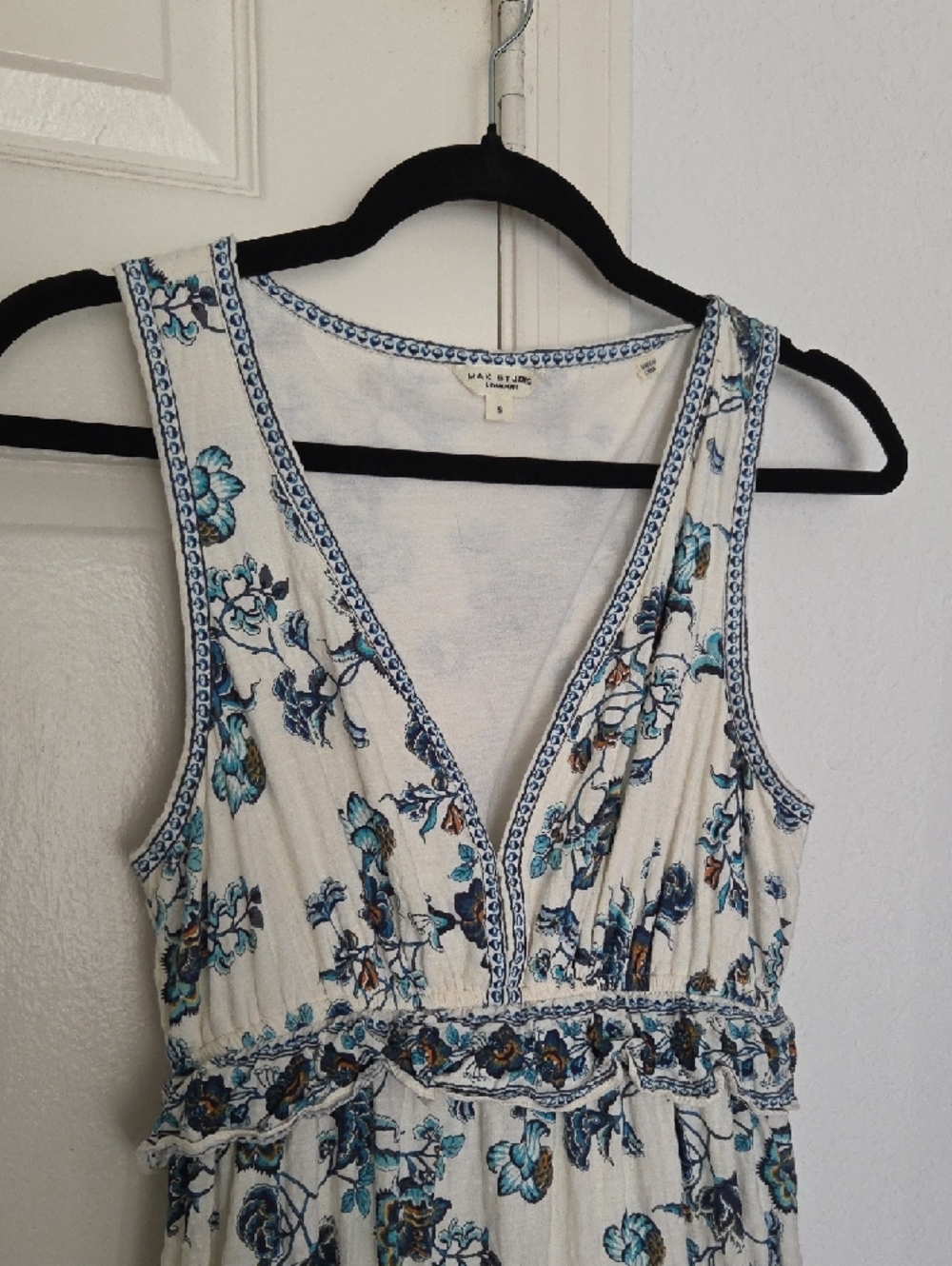 Max Studios Sleeveless Maxi Floral Dress Size Small - Picture 4 of 9